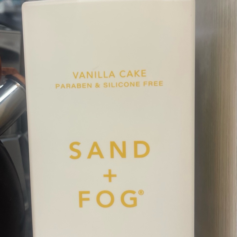 Sand + Fog Vanilla Cake Body Wash